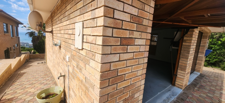 5 Bedroom Property for Sale in Dana Bay Western Cape